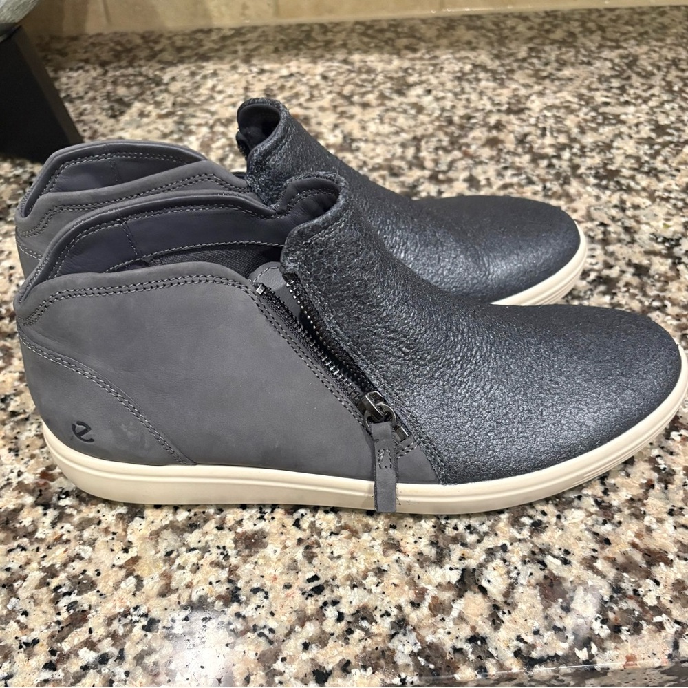 Ecco Women's Soft Low Booties -